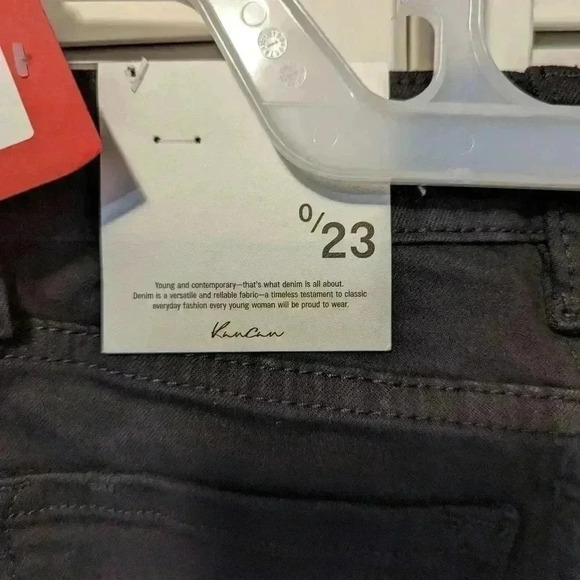 KanCan women's black distressed patch worked jeans size 0/23 - Picture 5 of 7